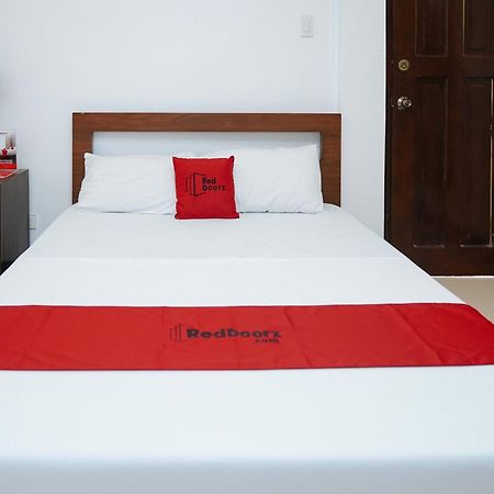 Reddoorz Plus At Billy'S Resort Oslob Extérieur photo