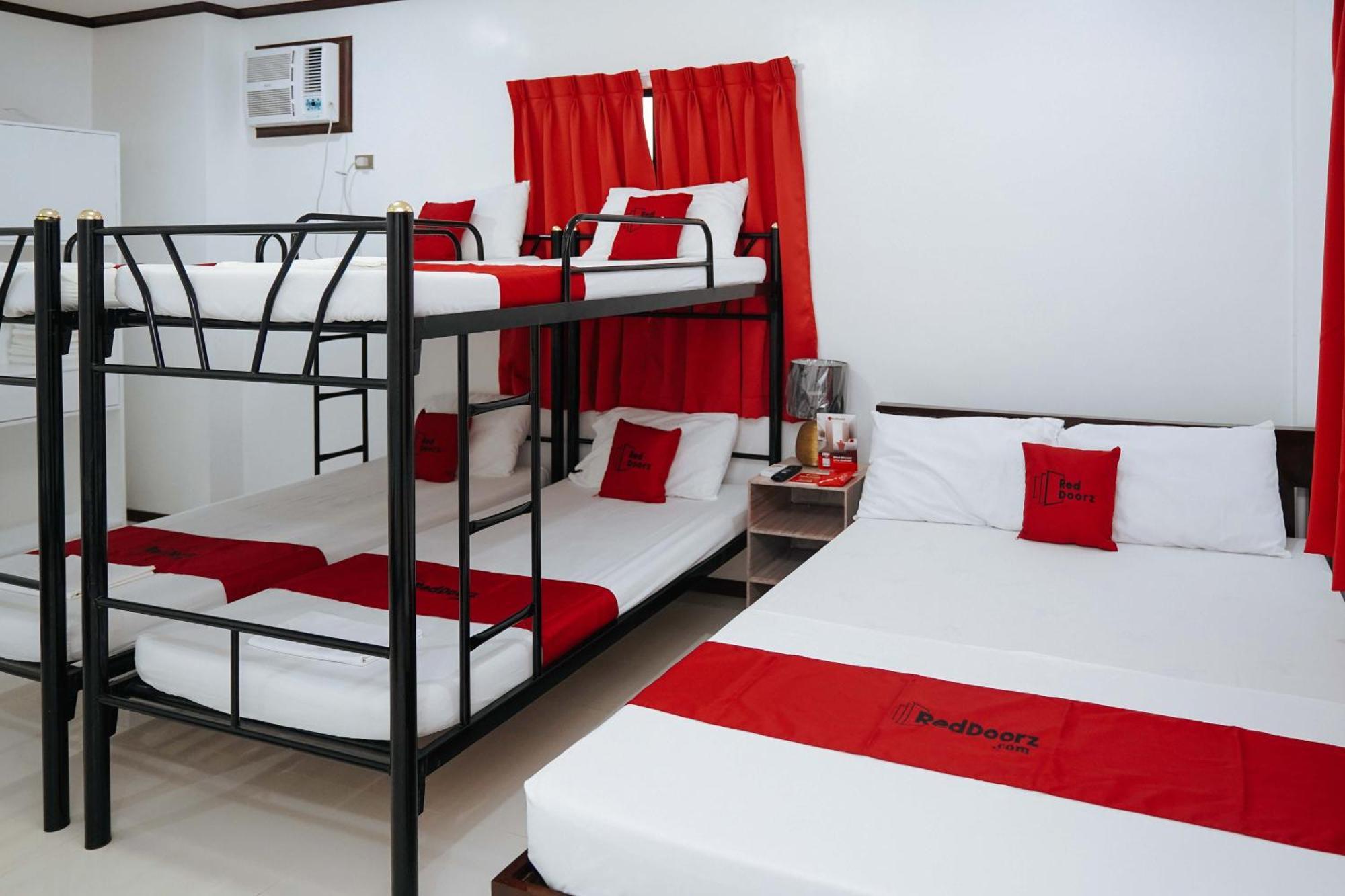 Reddoorz Plus At Billy'S Resort Oslob Extérieur photo