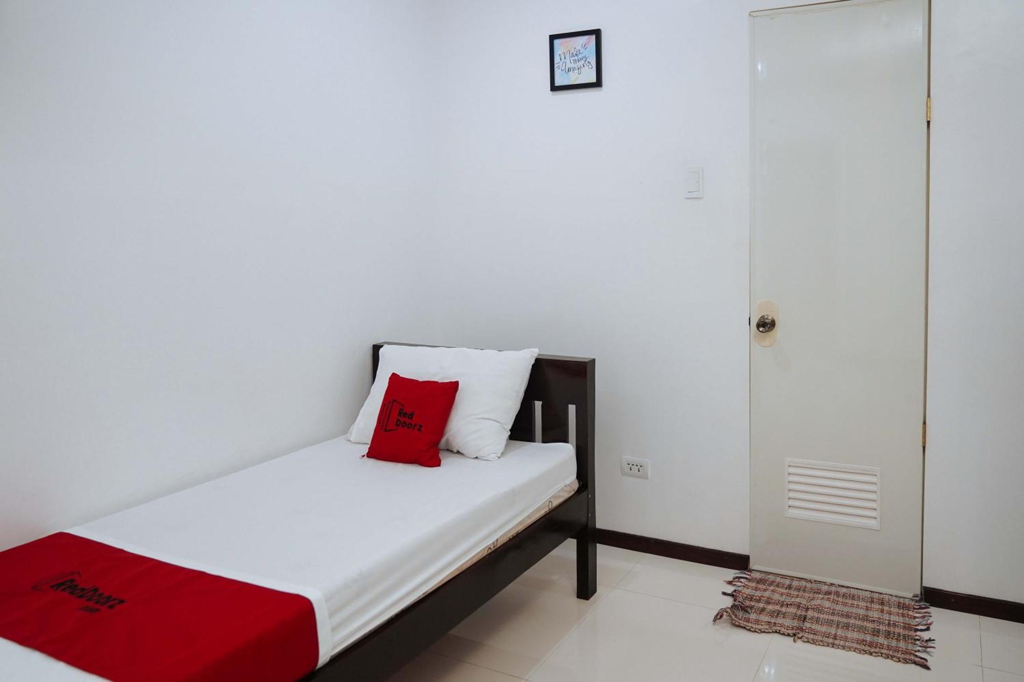 Reddoorz Plus At Billy'S Resort Oslob Extérieur photo