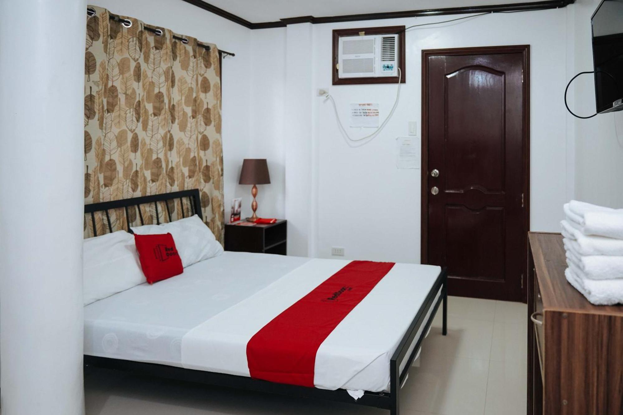 Reddoorz Plus At Billy'S Resort Oslob Extérieur photo