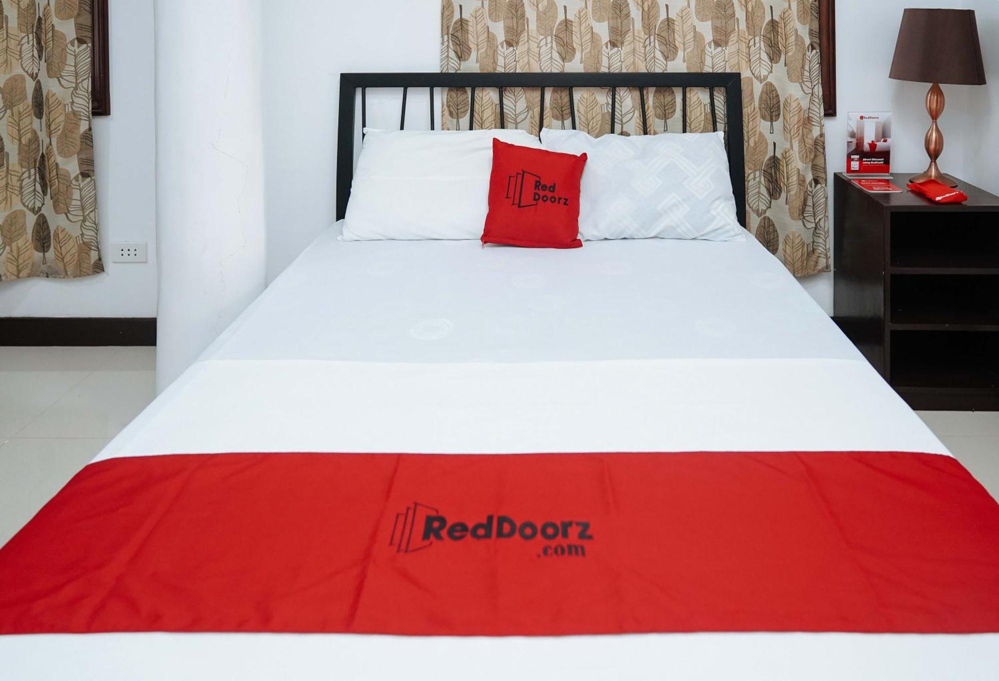 Reddoorz Plus At Billy'S Resort Oslob Extérieur photo