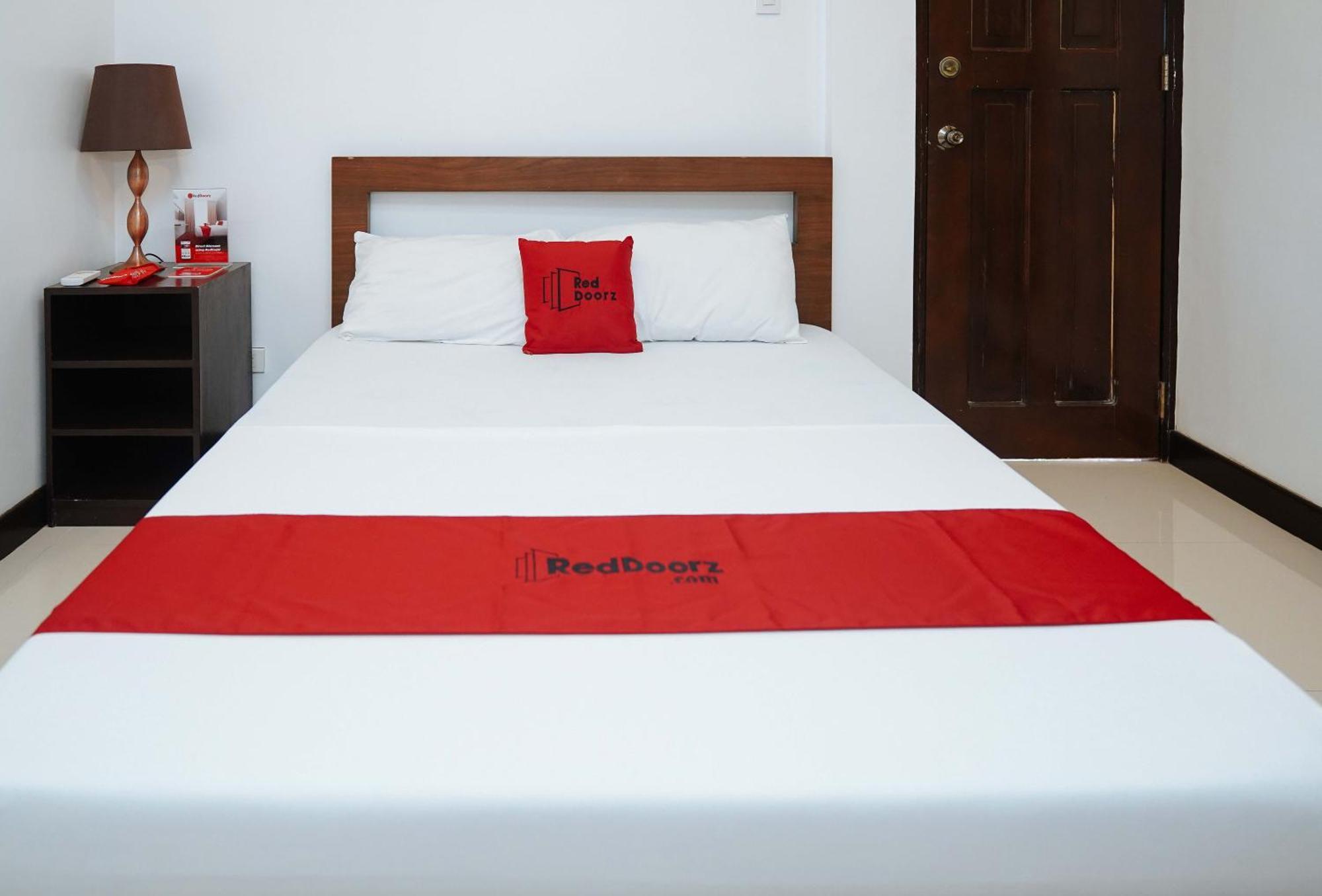 Reddoorz Plus At Billy'S Resort Oslob Extérieur photo