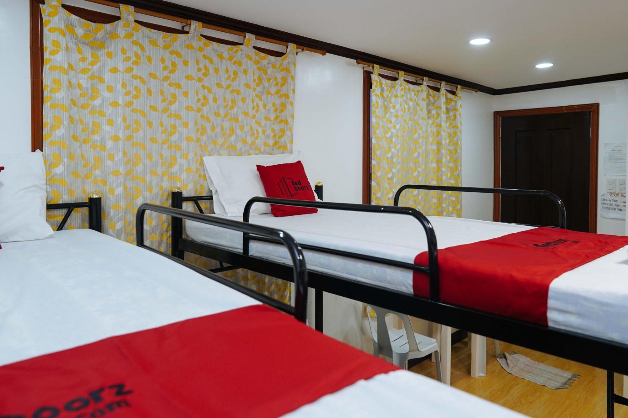 Reddoorz Plus At Billy'S Resort Oslob Extérieur photo